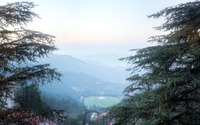 Treebo Varuna With Mountain View