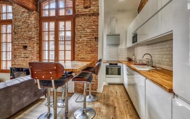 Charming and luxury flat in St-Cyprien district in Toulouse - Welkeys