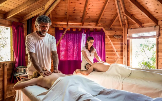 Spa in The Woods - B&B in Amirim