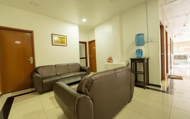 Mary J Hotel Family 10 pax room