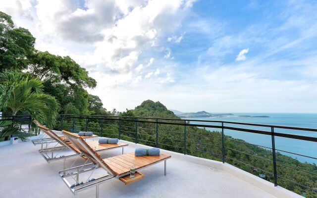 Villa Moonshadow