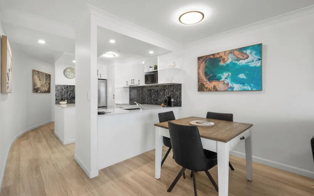 One BR Mediterranean Escape at Burleigh