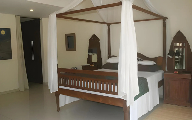 Frangipani Beach Hotel