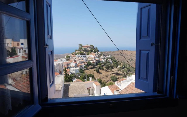 3-Level Doll House In Kea Ioulida/Chora Cyclades