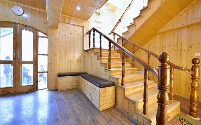 OYO 12271 Avenue Manali