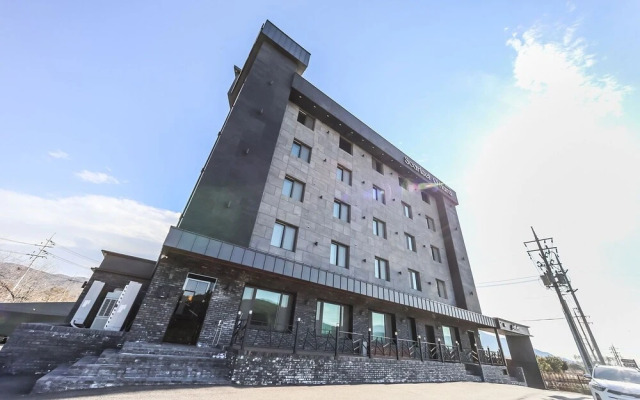 Scarleet O'hara Hotel