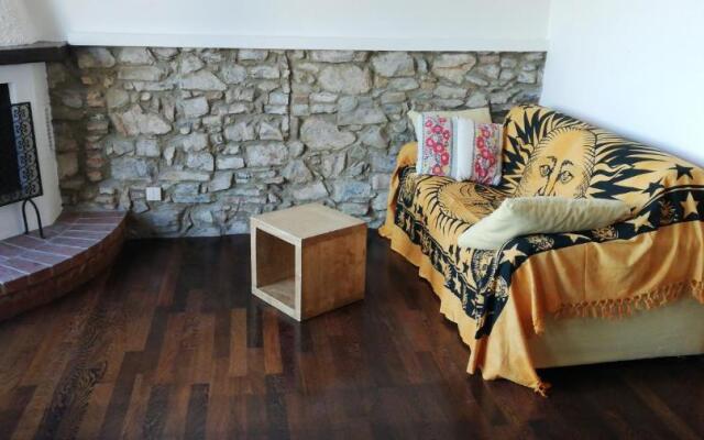 70 Via Vione