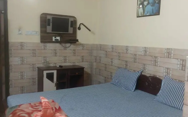 Prateek Residency by Goroomgo