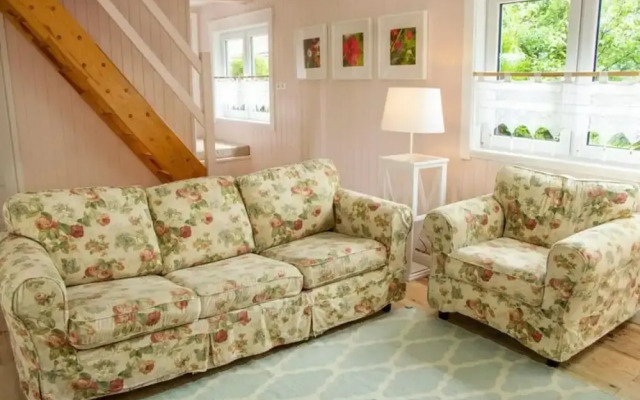 Large Holiday House With Terrace, Bobolin