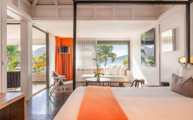 Christopher Hotel