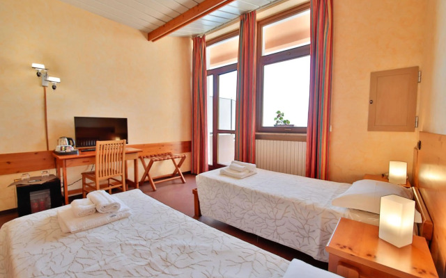 Pràcatinat Hotel & Restaurant