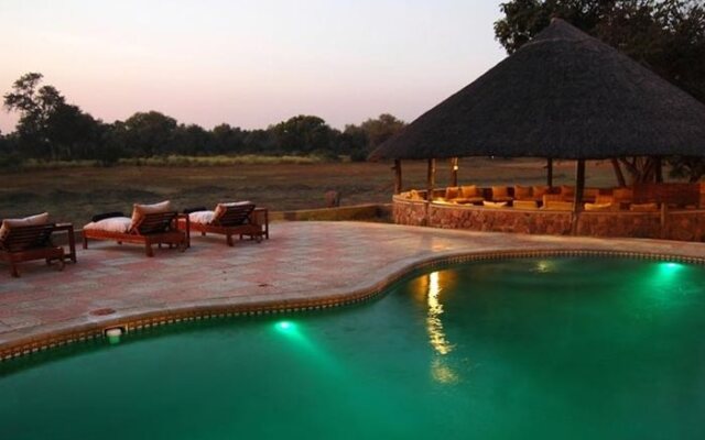 Three Cities Mushroom Lodge & Presidential House