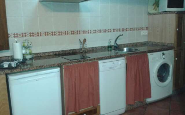 Apartamentos Rurales Romallande