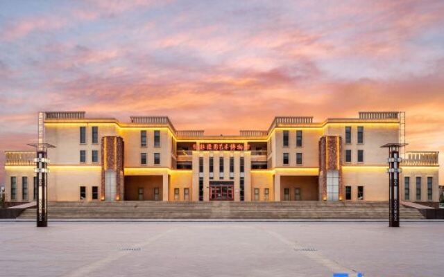 Photography International Hotel