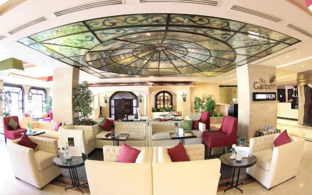 Pyramisa Suites Hotel Cairo