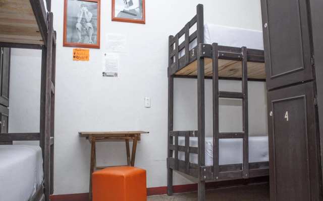 Hotel Dos Lunas - Hostel