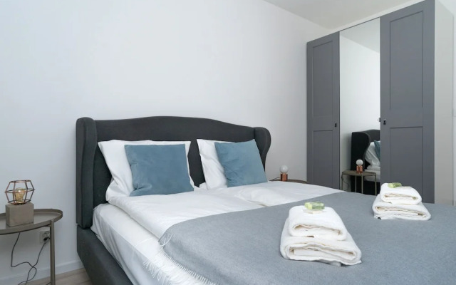 Symphony Modern Tower