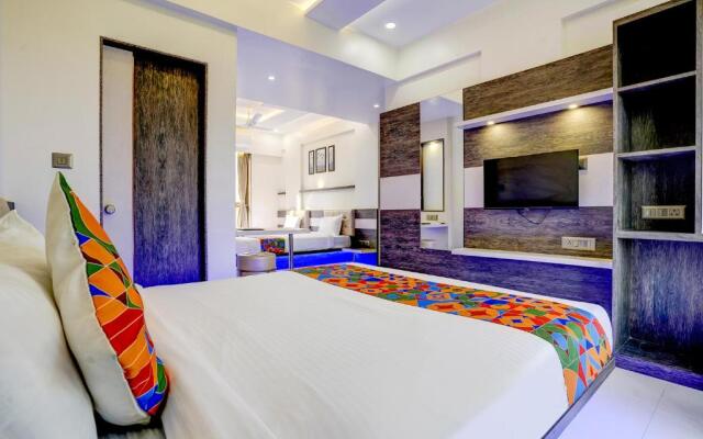 Fabhotel Poona Royal