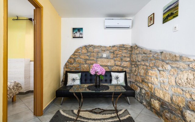 Awesome Home in Barat With Jacuzzi, Wifi and 1 Bedrooms