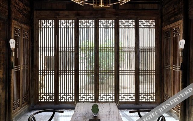 Sansheng Yizhai Hostel