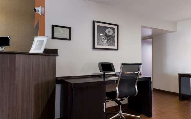 Sleep Inn Kernersville I-40