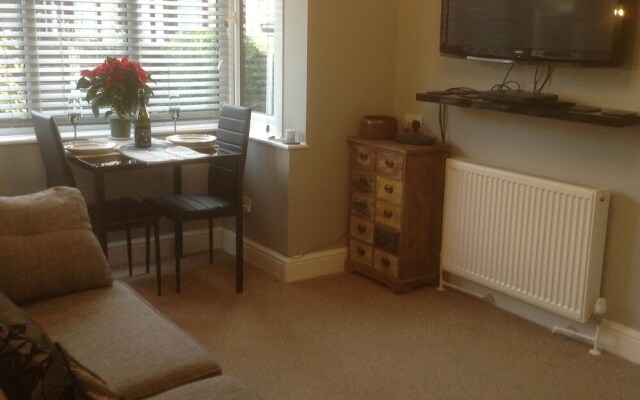 Lovely House With Garden Near Maldon Promenade