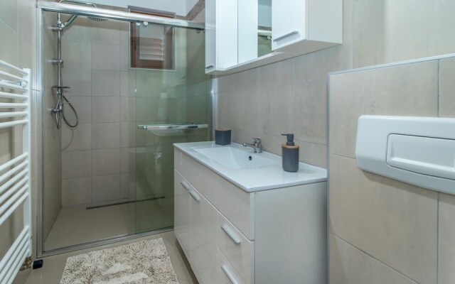 Amazing Home in Dramalj With Wifi and 1 Bedrooms