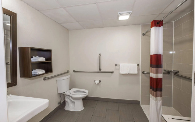 Red Roof PLUS+ Poughkeepsie