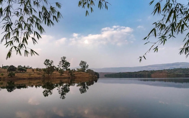 SaffronStays Foresta By The Lake, Kamshet