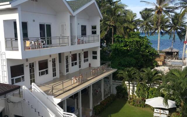 Clubboracay Apartelle