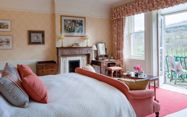 Gliffaes Country House