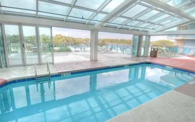 Bahama Sands 702