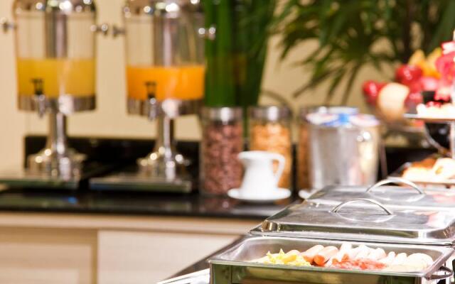 Amber Boutique Silom Hotel