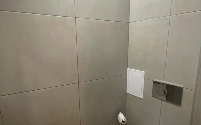 Top Center 2-BR Apartment with lovely Outdoor Area