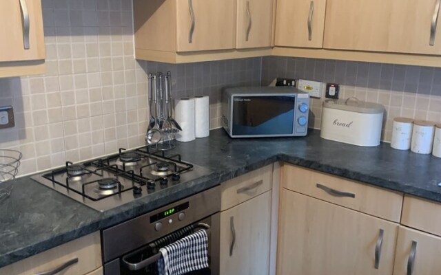 Impeccable 4-bed House Next Door to the Liberty