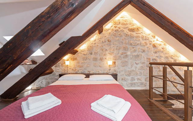 Old Palace Apartments