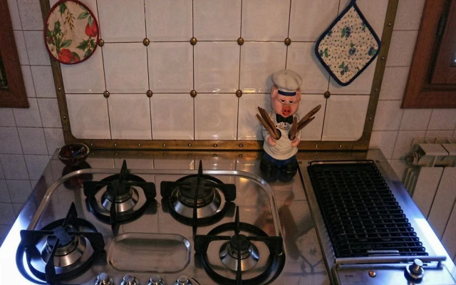 Ve.N.I.Ce Cera Remer Suite