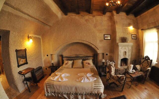 Traveller's Cave Hotel