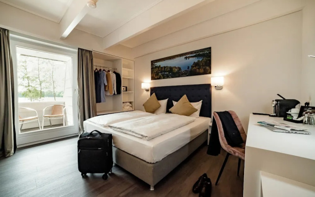 Seehotel am Tankumsee