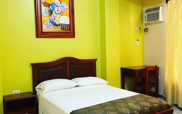 D Ruiz Hotel