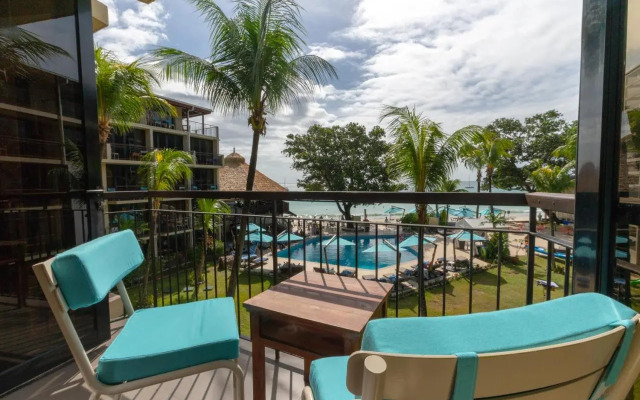 Coral Strand Smart Choice Hotel