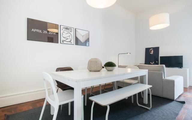 Baixa24 · City Center Private Sun Deck Apartment