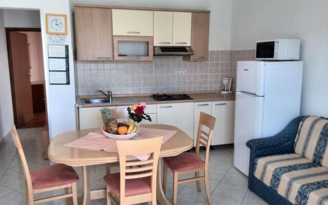 Room in Guest Room - Guesthouse Raffaello