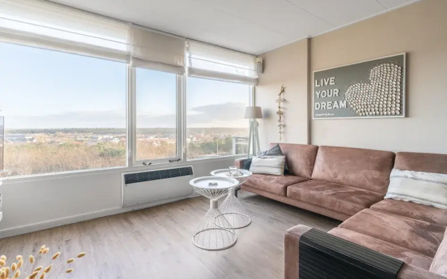 4-person Apartment With Island View