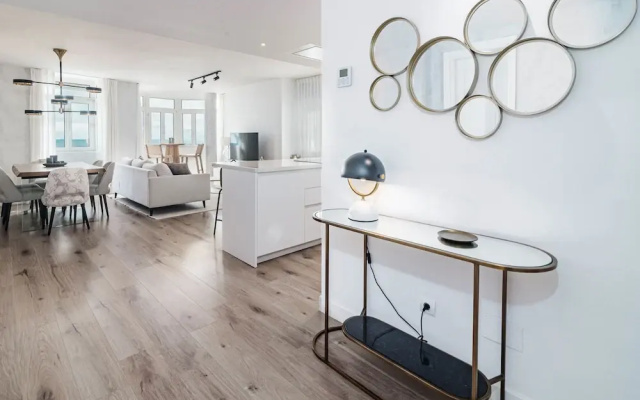 Eb4a - Frontline Beach City Apartment