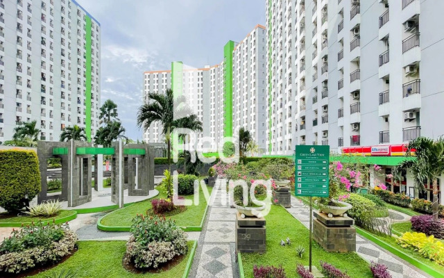 RedLiving Apartemen Green Lake View Ciputat - Aurora Rooms