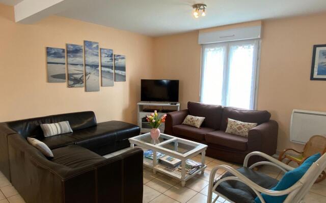 Holiday Home in Normandy Near Sandy Beaches