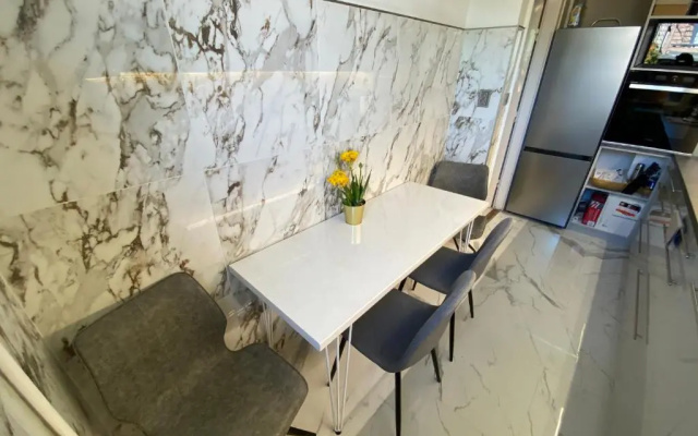 Lonyay Street Apartment