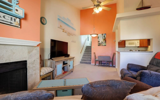 Balcony & Pool Access: Condo in Galveston!