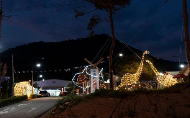 Jeongeup Geumgang Duseungsan Glamping